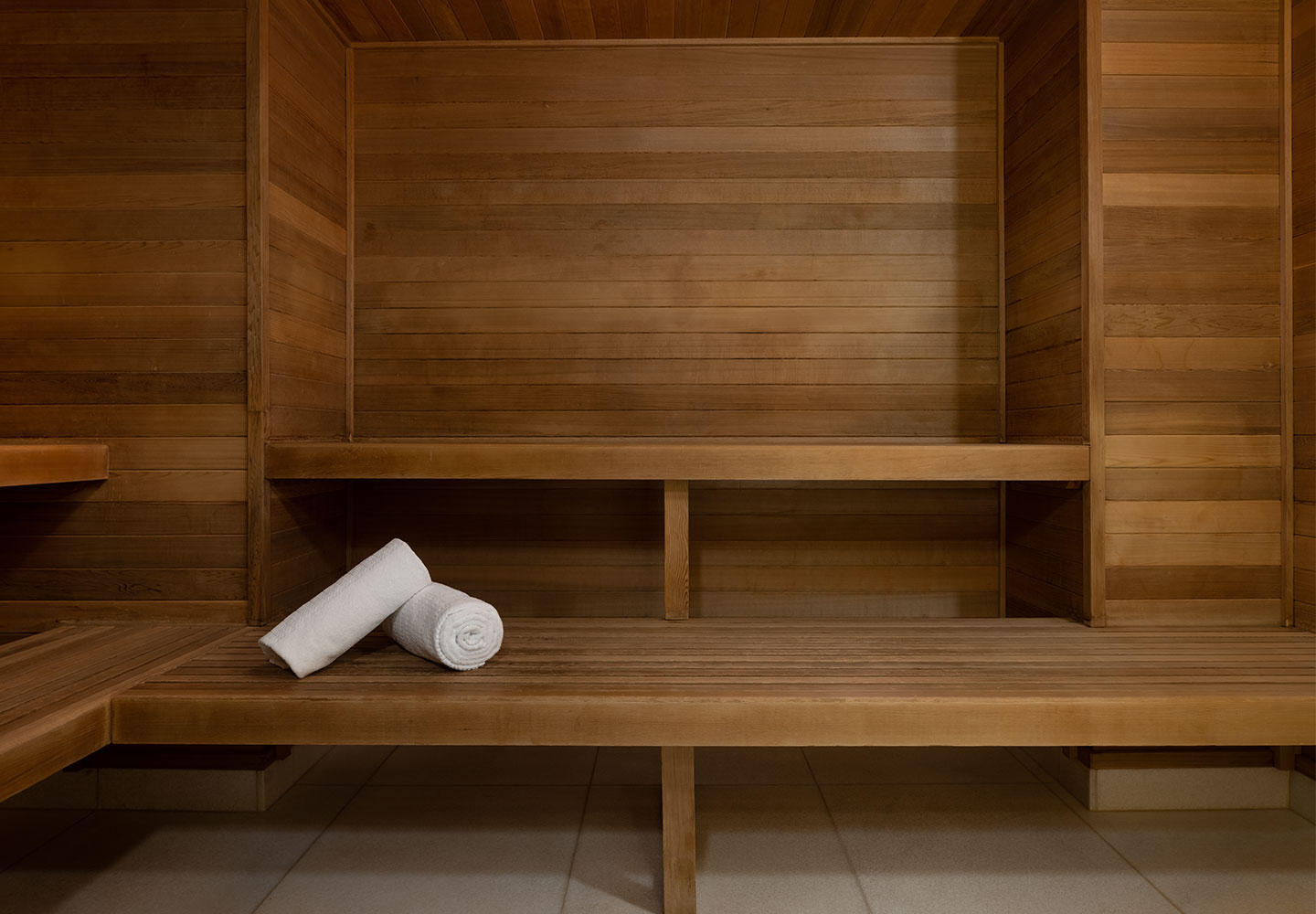 Dry Sauna with Towels